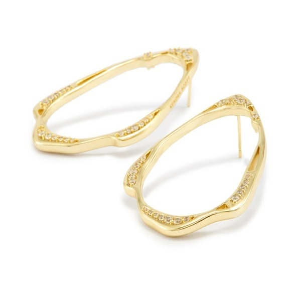 Kendra Scott Livi Earrings in Gold - Picture 5 of 5